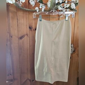 Chic Tan Stretch Pencil Skirt